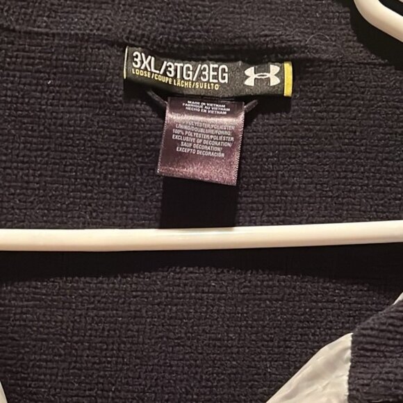UNDER ARMOUR 3XL JACKET with hood, never worn. - Picture 3 of 11